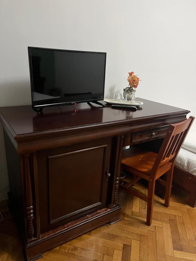Pensiunea Diana Hotel Fagaras Ngoại thất bức ảnh