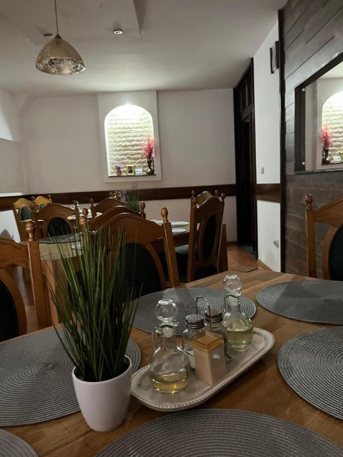 Pensiunea Diana Hotel Fagaras Ngoại thất bức ảnh