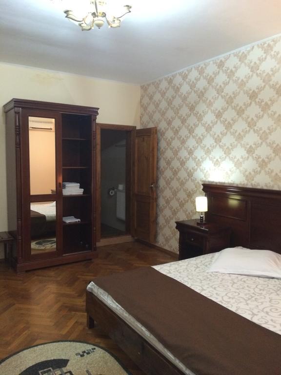 Pensiunea Diana Hotel Fagaras Ngoại thất bức ảnh